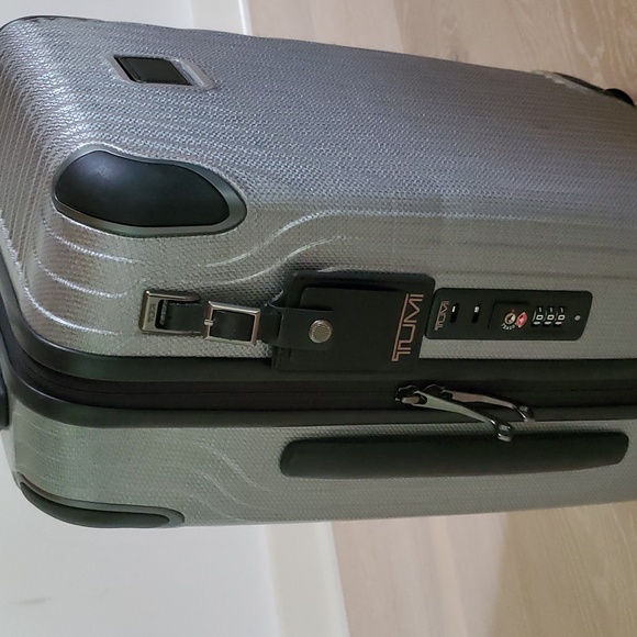 Tumi Latitude International Carry-On Spinner Luggage in Silver - Picture 5 of 11